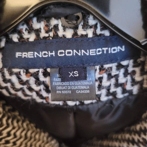 NWT French Connection Faux Fur-Trim Houndstooth Tweed Black & White Coat Size XS - Picture 6 of 7